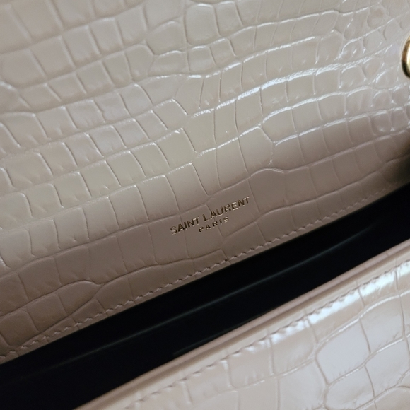 Saint Laurent -KATE SMALL CHAIN BAG WITH TASSEL IN CROCODILE-EMBOSSED - Picture 7 of 8